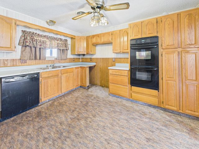 801 W CRAWFORD Street, Pampa, TX 79065