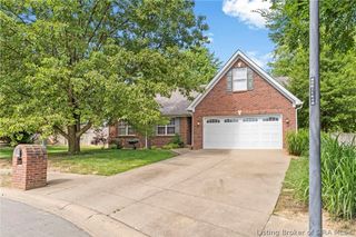 4522 Brandon Circle, Sellersburg, IN 47172