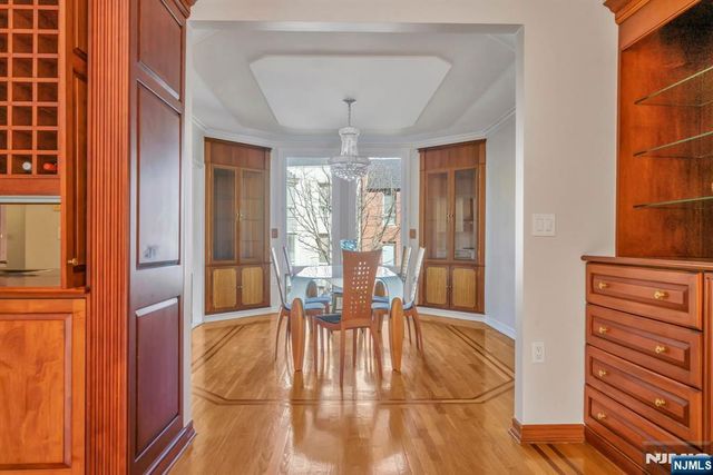 55 Victoria Place, Fort Lee, NJ 07024