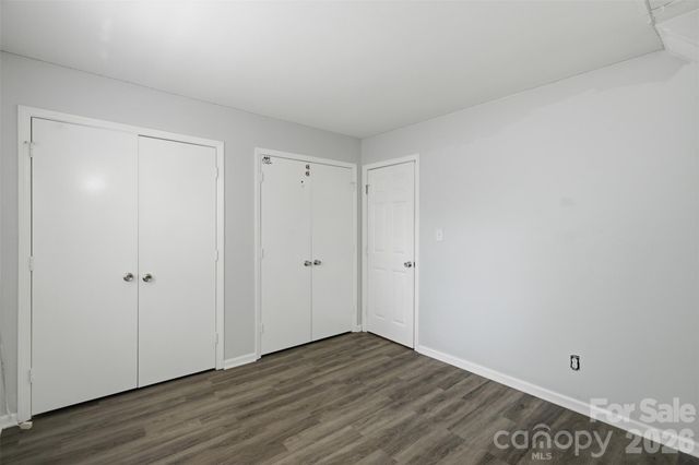 8345 Houndstooth Drive, Charlotte, NC 28227