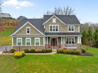 101 Vista Ridge Ln, Adams Twp, PA 16059
