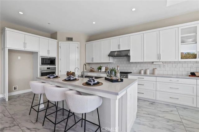 118 Tomahawk, Irvine, CA 92618