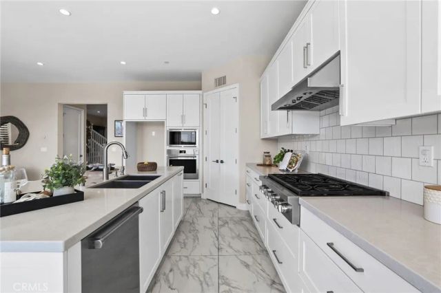 118 Tomahawk, Irvine, CA 92618
