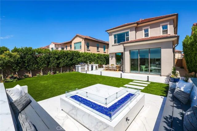 118 Tomahawk, Irvine, CA 92618