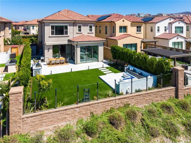 118 Tomahawk, Irvine, CA 92618