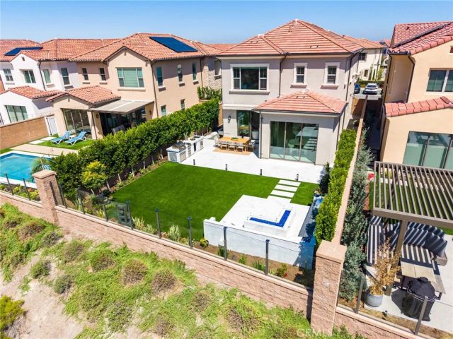 118 Tomahawk, Irvine, CA 92618
