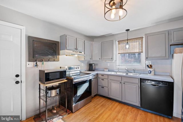 2002 CUNNINGHAM RD, Wilmington, DE 19808