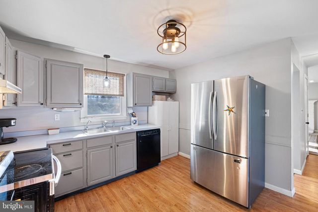 2002 CUNNINGHAM RD, Wilmington, DE 19808