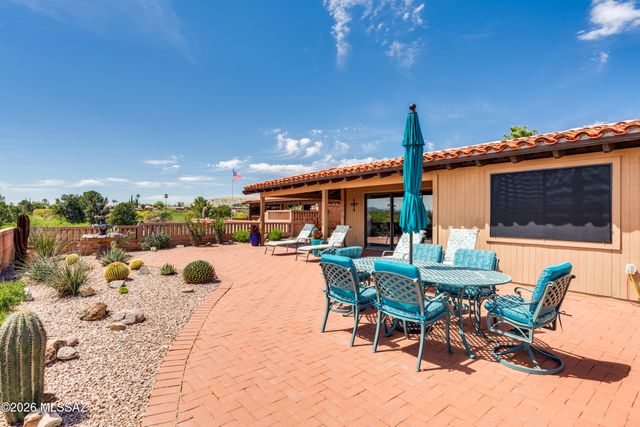 781 W Desert Ridge Drive, Green Valley, AZ 85622