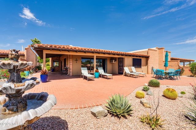 781 W Desert Ridge Drive, Green Valley, AZ 85622