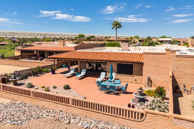 781 W Desert Ridge Drive, Green Valley, AZ 85622