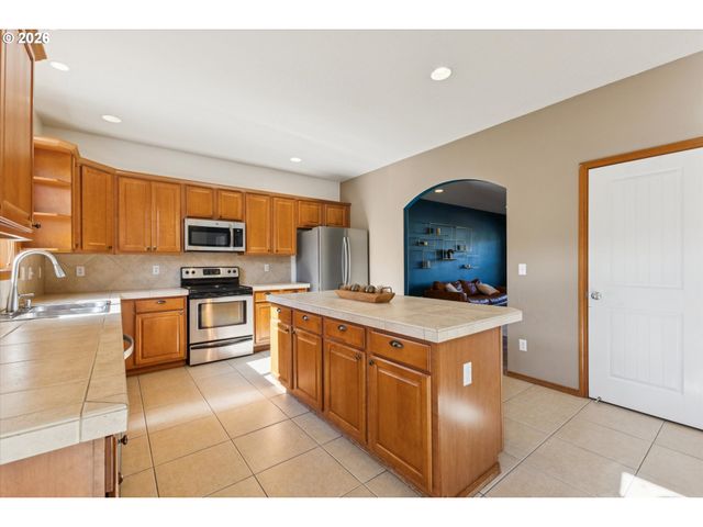 3928 Se Cooper St, Portland, OR 97202