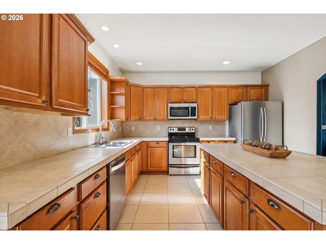 3928 Se Cooper St, Portland, OR 97202