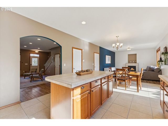 3928 Se Cooper St, Portland, OR 97202