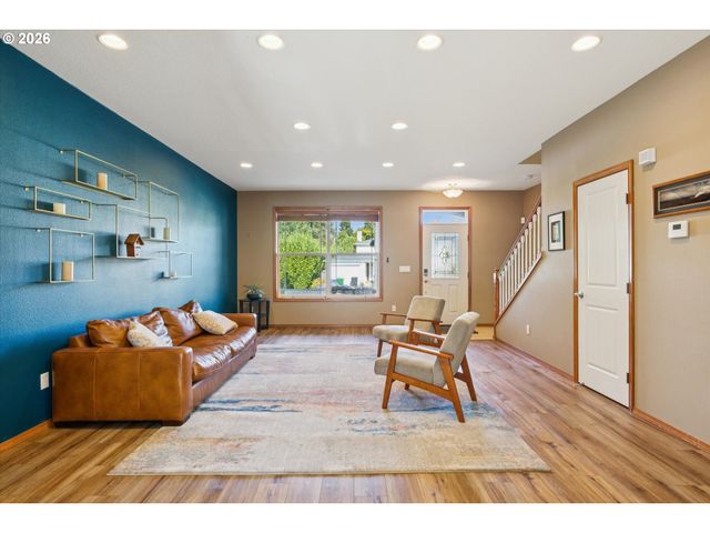 3928 Se Cooper St, Portland, OR 97202