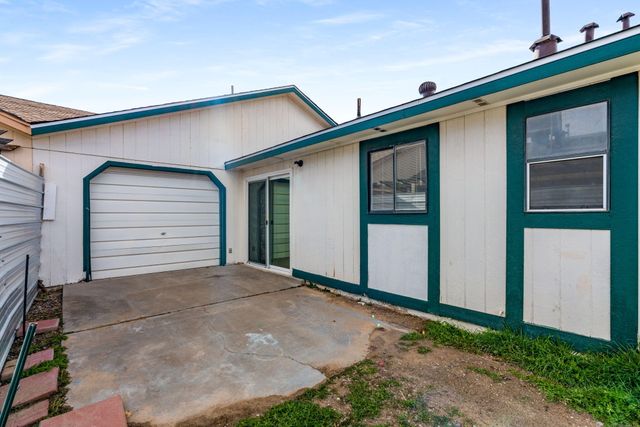 1023 Camino Del Rey Drive SW, Los Lunas, NM 87031