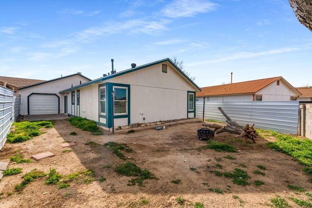 1023 Camino Del Rey Drive SW, Los Lunas, NM 87031