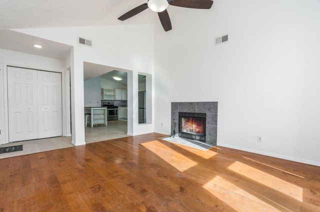 1023 Camino Del Rey Drive SW, Los Lunas, NM 87031