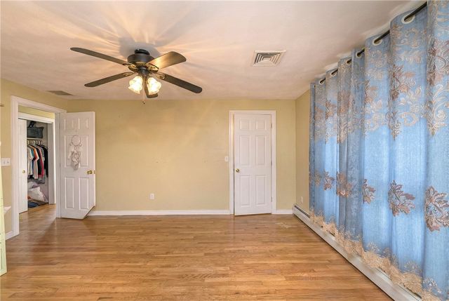 36 Great Oak Drive, Warwick, RI 02886