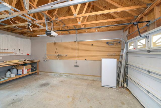 36 Great Oak Drive, Warwick, RI 02886