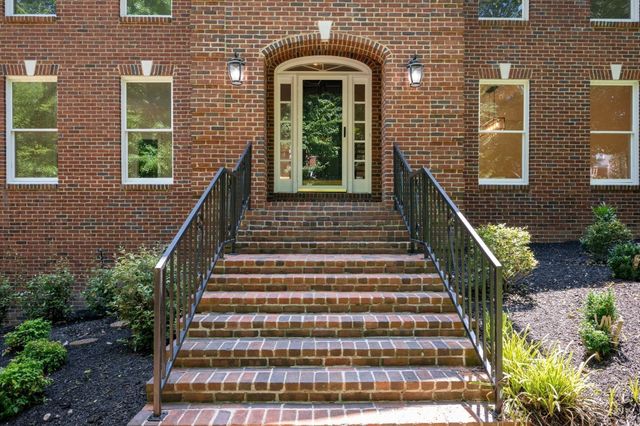 159 N Berwick Ln, Franklin, TN 37069