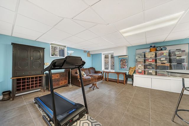 28 Emerson Rd, Wellesley, MA 02481