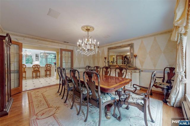 69 Knollwood Road, Upper Saddle River, NJ 07458