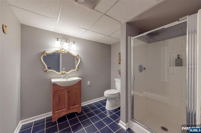 69 Knollwood Road, Upper Saddle River, NJ 07458