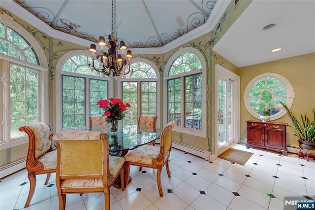 69 Knollwood Road, Upper Saddle River, NJ 07458