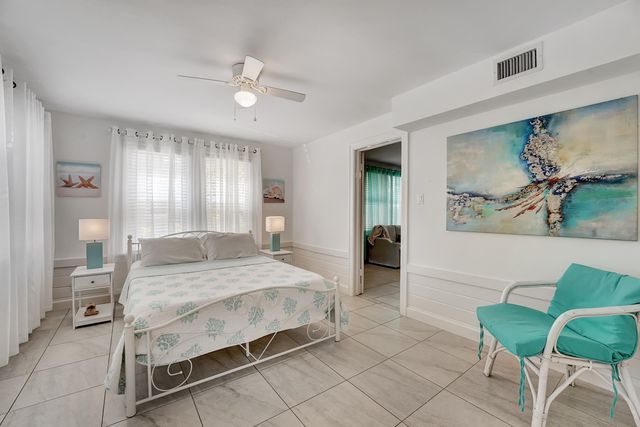 14 South Lane, Boynton Beach, FL 33435
