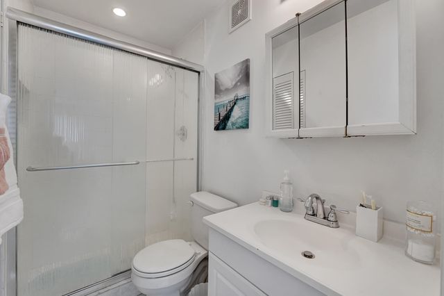 14 South Lane, Boynton Beach, FL 33435