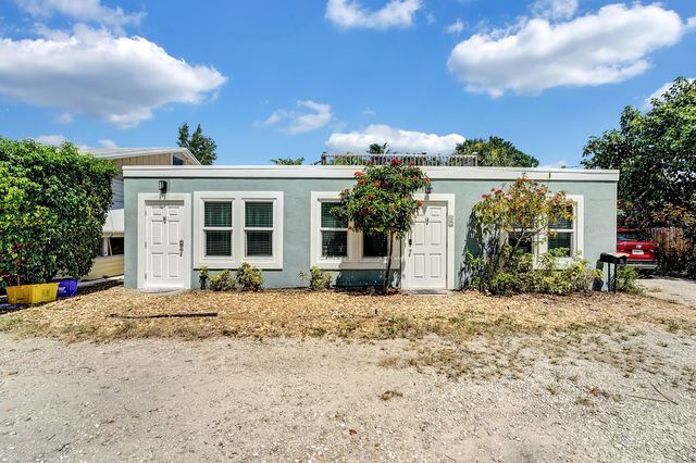 14 South Lane, Boynton Beach, FL 33435