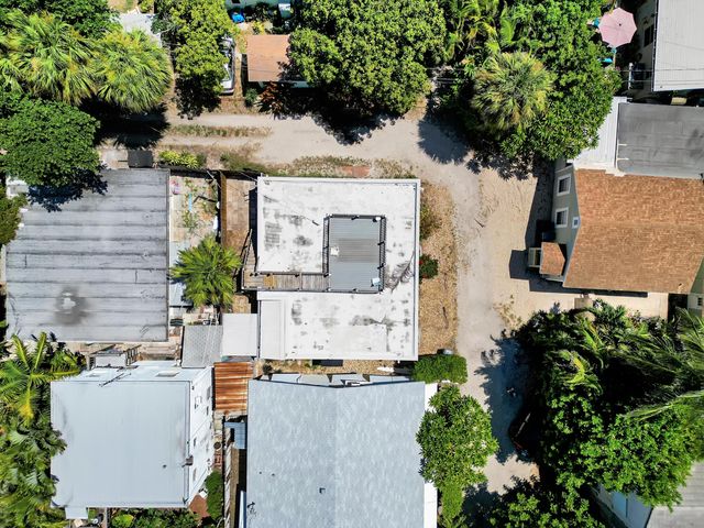 14 South Lane, Boynton Beach, FL 33435