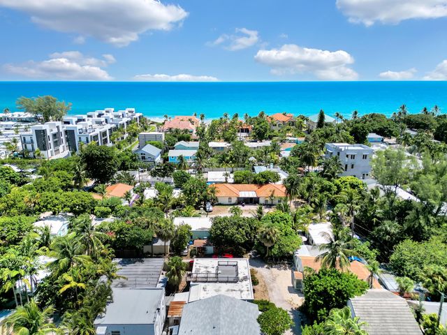 14 South Lane, Boynton Beach, FL 33435