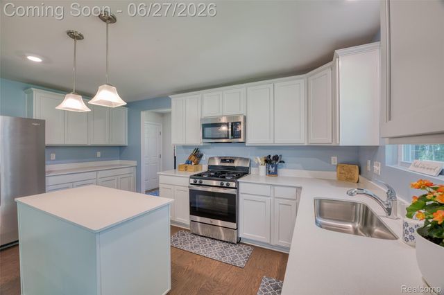 14212 Laurelwood Drive, Van Buren Charter Township, MI 48111