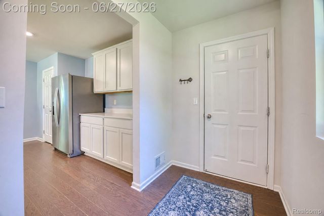 14212 Laurelwood Drive, Van Buren Charter Township, MI 48111