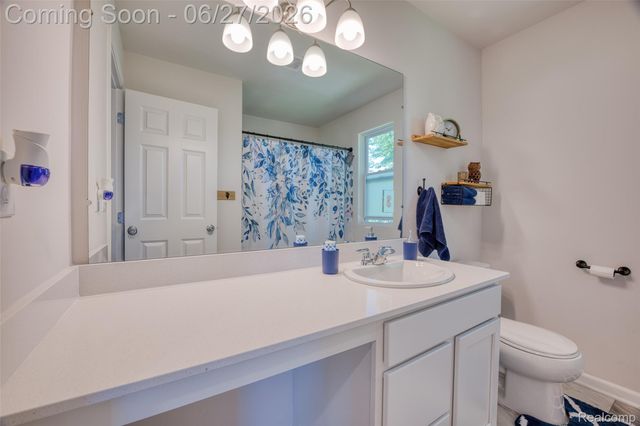 14212 Laurelwood Drive, Van Buren Charter Township, MI 48111
