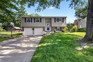 817 W Martindale Road, Englewood, OH 45322
