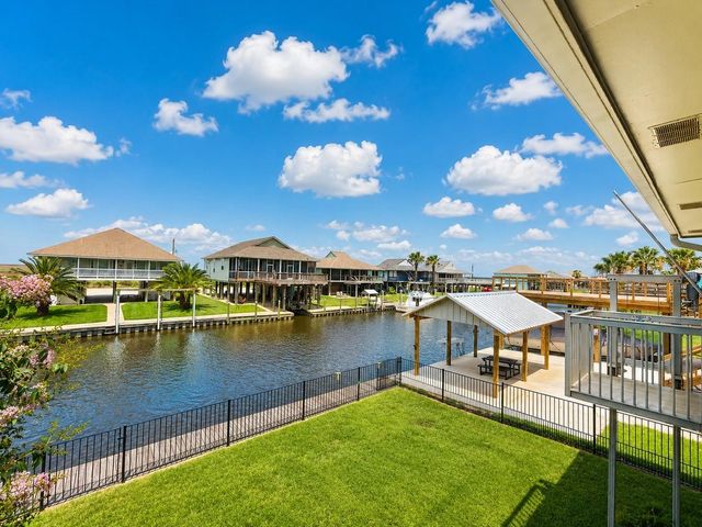 135 Sand Shoals Road, Freeport, TX 77541