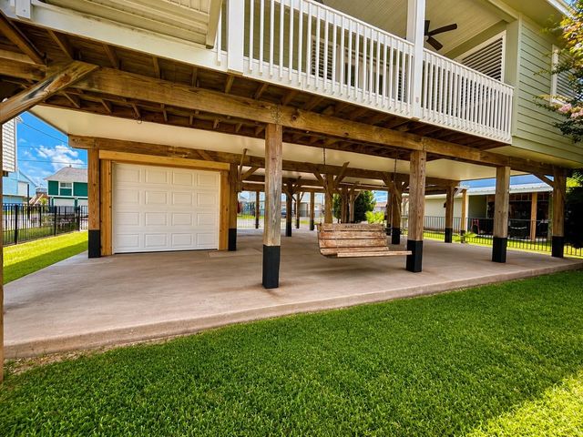135 Sand Shoals Road, Freeport, TX 77541