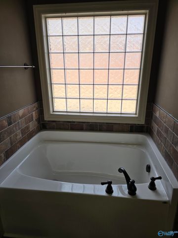 123 Archered Way, New Market, AL 35761