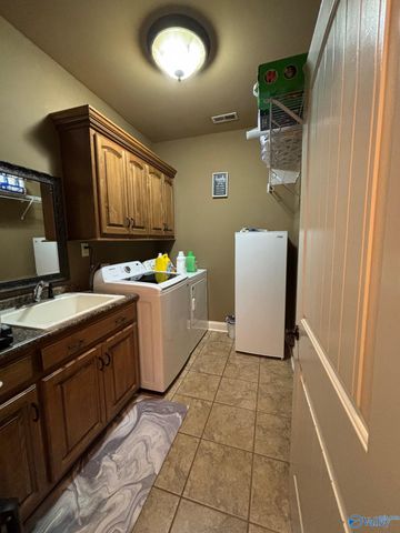 123 Archered Way, New Market, AL 35761