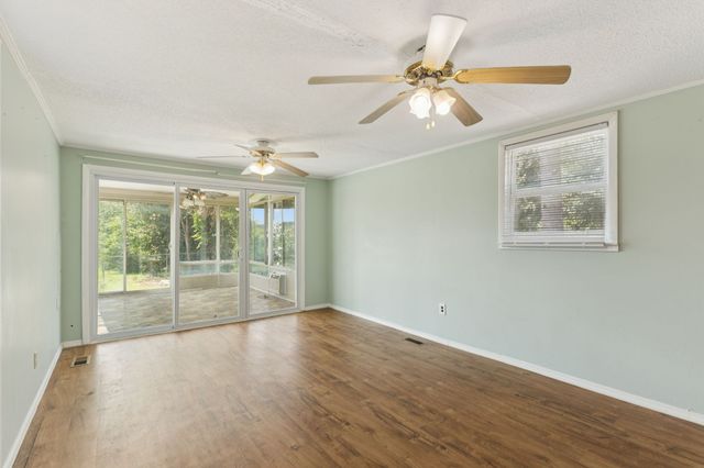 655 Short Mountain Rd, Mcminnville, TN 37110