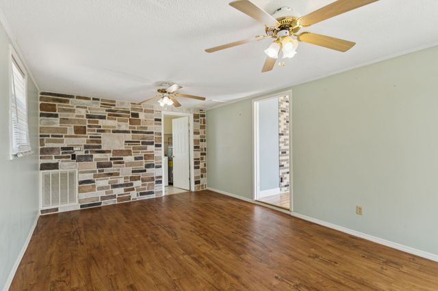 655 Short Mountain Rd, Mcminnville, TN 37110