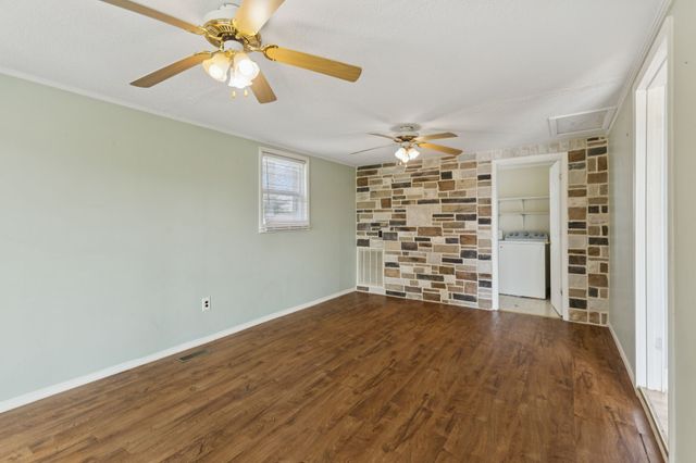 655 Short Mountain Rd, Mcminnville, TN 37110