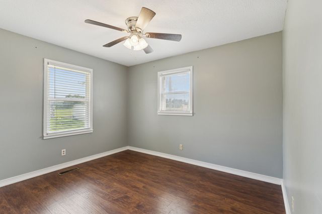 655 Short Mountain Rd, Mcminnville, TN 37110