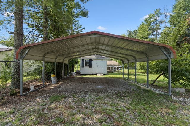 655 Short Mountain Rd, Mcminnville, TN 37110