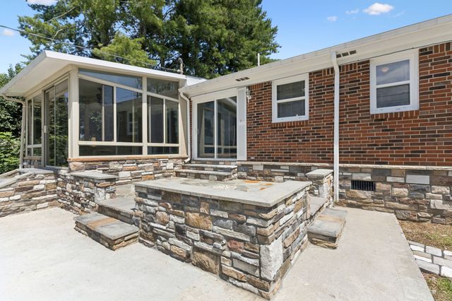 655 Short Mountain Rd, Mcminnville, TN 37110