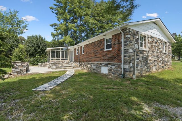 655 Short Mountain Rd, Mcminnville, TN 37110