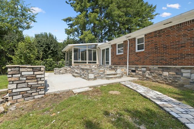 655 Short Mountain Rd, Mcminnville, TN 37110